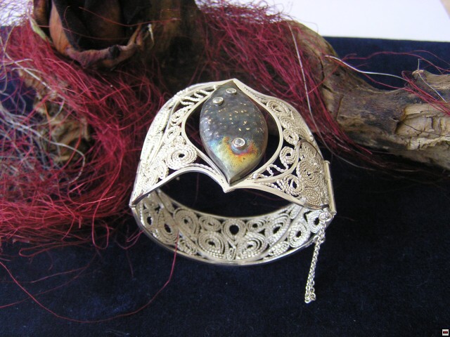 img00017.jpg